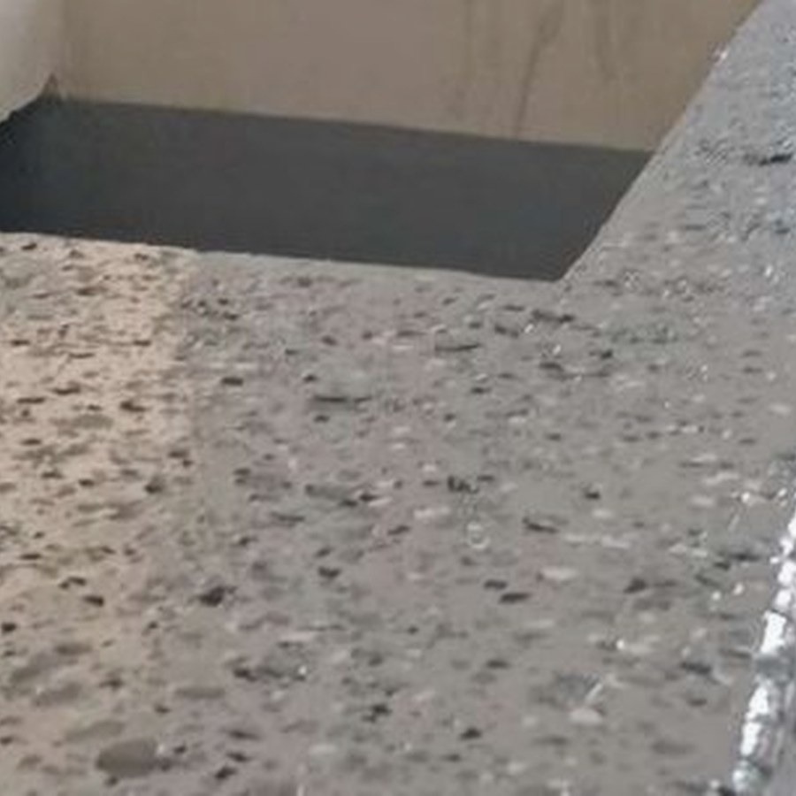 Recubrimiento epóxico decorativo con hojuela